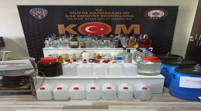 Mersin'de sahte içki operasyonunda 2 kişi gözaltına alındı