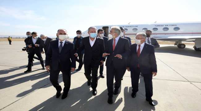 Milli Savunma Bakanı Akar, AK Parti Kayseri 7. Olağan İl Kongresi'nde konuştu: (2)