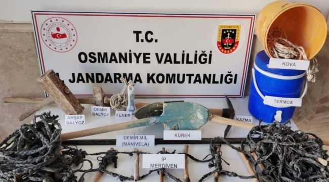 Osmaniye'de kaçak kazı yapan 4 kişi yakalandı
