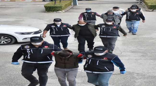 Polise yakalanmamak için kamera sistemi kuran 5 uyuşturucu şüphelisi tutuklandı