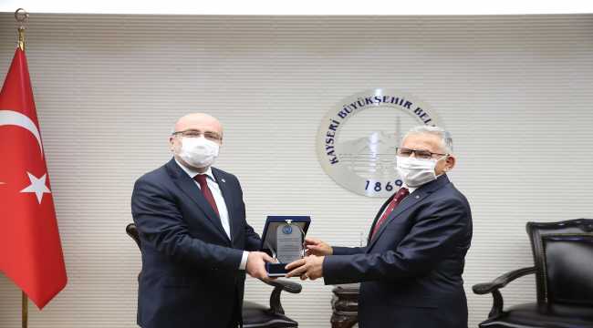 Rektör Karamustafa'dan Büyükkılıç'a teşekkür ziyareti