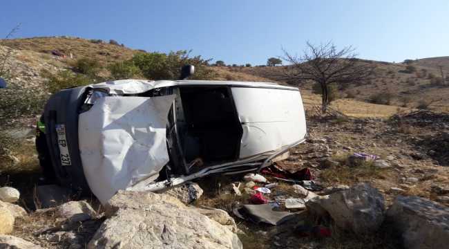 Sivas'ta trafik kazası: 3 yaralı