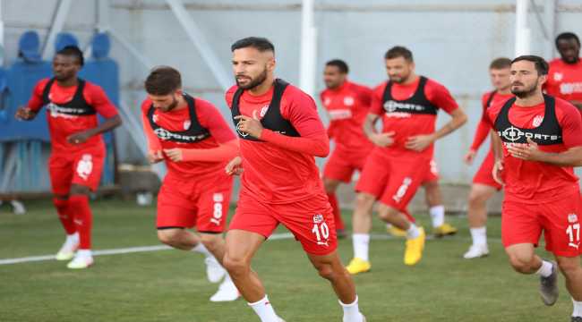 Sivasspor'da Kayserispor maçı hazırlıkları sürüyor
