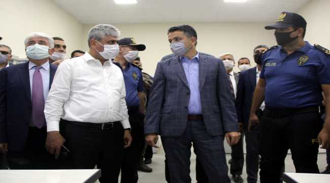 Tarım ve Orman Bakanı Bekir Pakdemirli, Afrin'de incelemede bulundu: