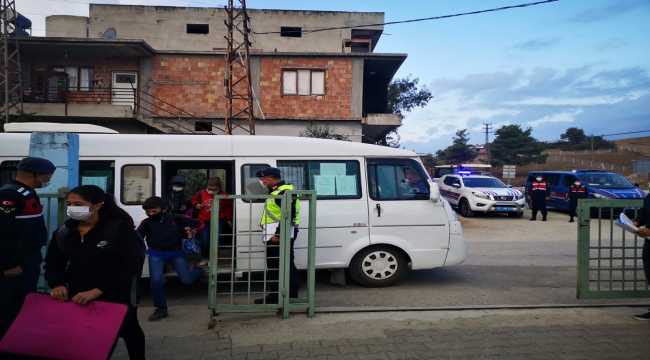 Adana'da 124 okul servis aracı denetlendi
