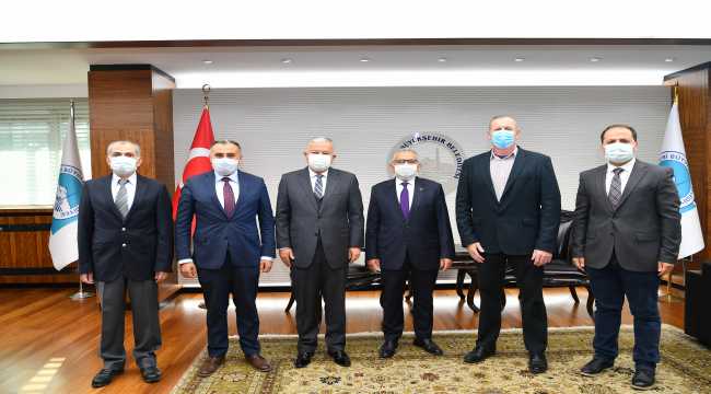 Başkan Büyükkılıç, Develi'deki altın madeninin yöneticisi kabul etti