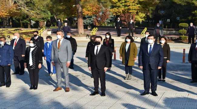 Burdur'da 24 Kasım Öğretmenler Günü kutlandı