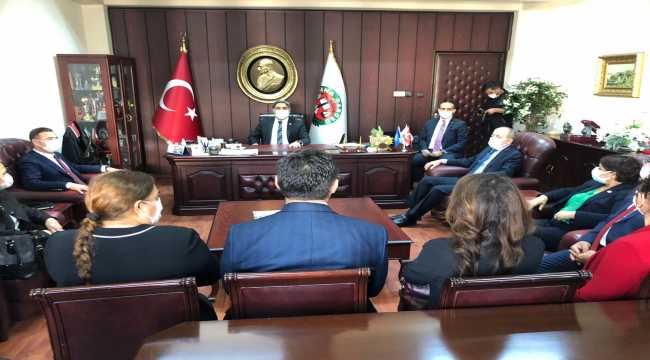 CHP Ekonomi Masası heyeti Adana'da