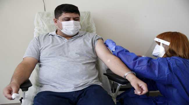 Çin menşeli Kovid-19 aşısı Kayseri'de gönüllülere uygulanıyor