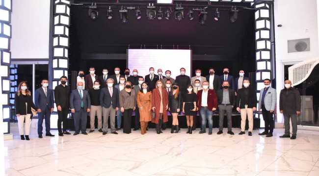 'Başarı ödülleri' halk oylamasına sunuldu