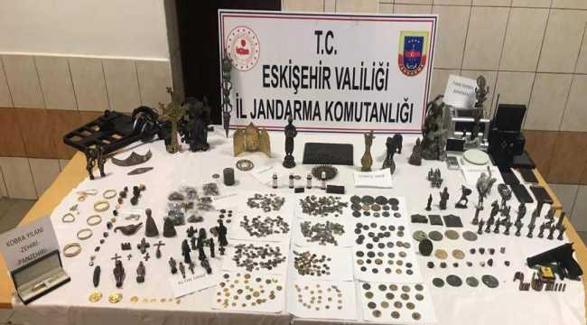 Eskişehir'de tarihi eser operasyonu
