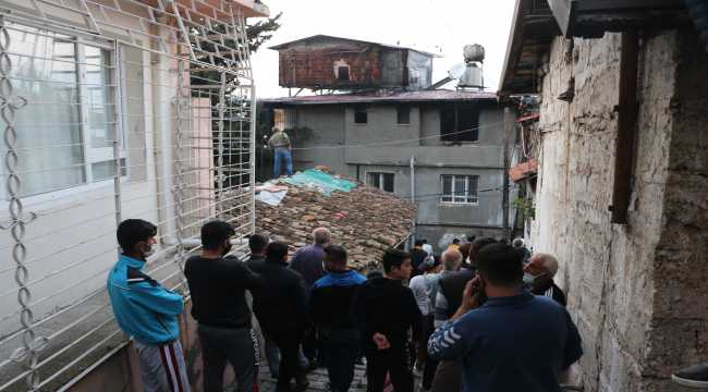 Hatay'da çıkan yangında iki katlı ev kullanılamaz hale geldi