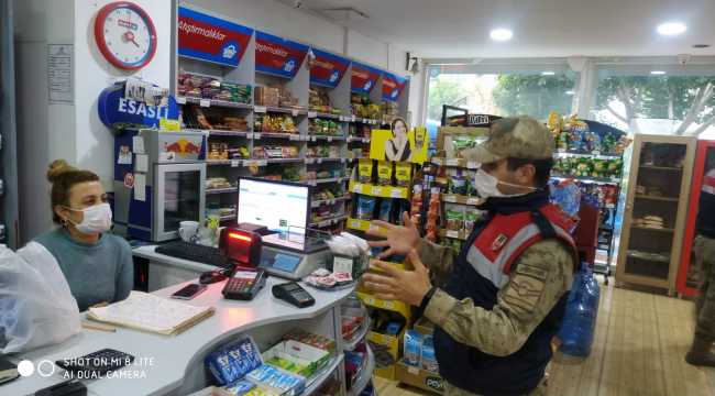 Hatay'da Kovid-19 tedbirlerine uymayan 95 kişiye para cezası 