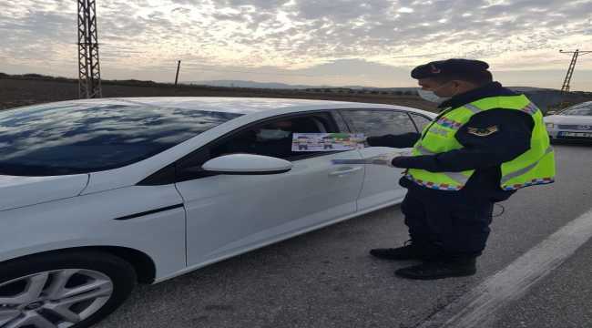 Hatay'da sürücülere emniyet kemerinin önemi anlatıldı