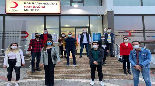 Kahramanmaraş'ta gönüllü gençlerden kan bağışı
