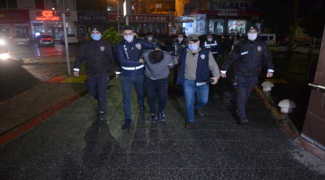 Kahramanmaraş'ta yaşlı çiftin ziynet eşya ve parasını çalan 2 kişi yakalandı