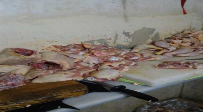 Kayseri'de uygunsuz koşullarda tavuk eti paketleyen 4 işletmeye 111 bin 508 lira ceza