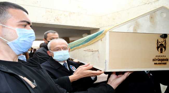 Kılıçdaroğlu, CHP'li Nazlıaka'nın babasının cenaze törenine katıldı