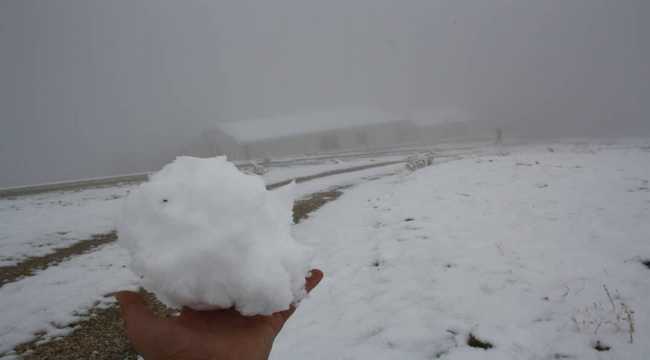 Konya'ya mevsimin ilk karı yağdı