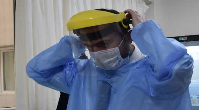 KOVİD-19 HASTALARI YAŞADIKLARINI ANLATIYOR - Koronavirüsü yenen öğretim üyelerinden 