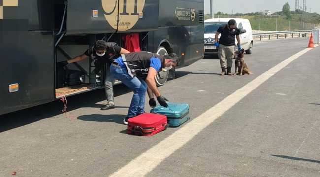 Mersin'de meyve suyu paketine sentetik uyuşturucu gizleyen zanlı tutuklandı