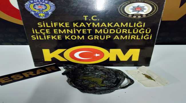 Mersin'de uyuşturucu sattığı iddia edilen 2 kişi gözaltına alındı