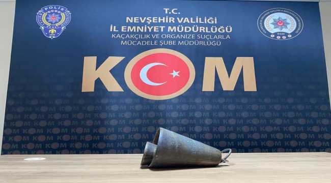 Nevşehir'de tarihi eser niteliğindeki çanı internetten satmaya çalışan zanlı yakalandı