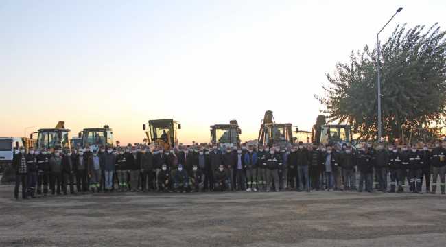 Seyhan Belediye Başkanı Akay'dan işçilere ziyaret 