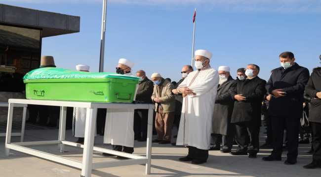 Sivas'ın kanaat önderlerinden Şehabeddin Açık, son yolculuğuna uğurlandı