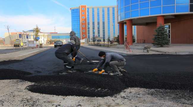 Sivas Numune Hastanesi bahçesi asfaltlandı 