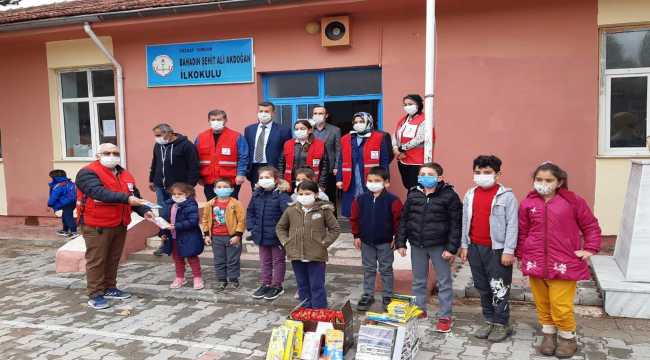 Sorgun'da öğrencilere Türk Kızılay tanıtılıyor