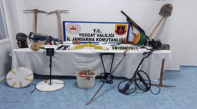 Yozgat'ta evin salonunda 12 metre tünel kazan 5 şüpheli yakalandı