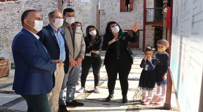 Zeytin ve Zeytinyağı Müzesi ziyaretçilerini zaman yolculuğuna çıkarıyor