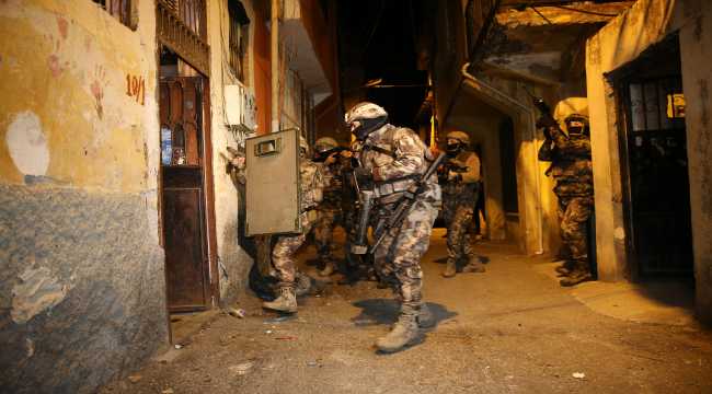 DEAŞ'a yönelik operasyonda 3 şüpheli yakalandı