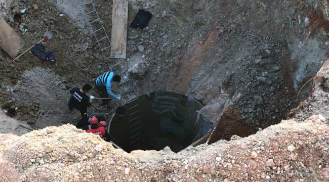 Su kuyusu açan 2 kişi göçük altında kaldı