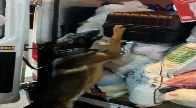 Adana'da valizinden uyuşturucu çıkan yolcu tutuklandı