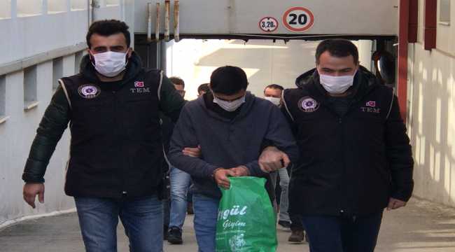 Adana merkezli 3 ildeki PKK/KCK operasyonunda yakalanan 5 zanlıdan 3'ü tutuklandı