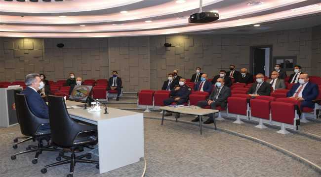 Vali Elban, kurum müdürleriyle bir araya geldi