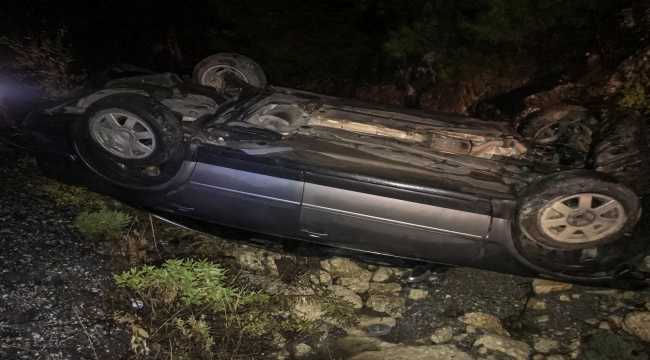 Akseki'de kontrolden çıkan otomobil şarampole devrildi