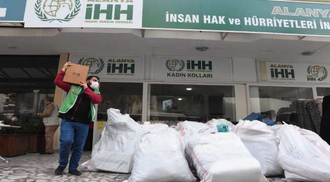 Alanya'dan Suriye'ye yardım tırı gönderildi