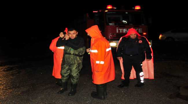 Antalya'da kuvvetli yağış etkisini sürdürüyor