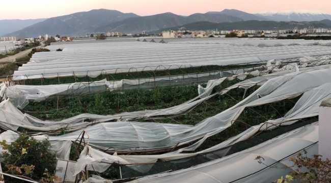 Antalya'da sağanak etkili oldu