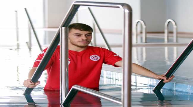 Antalyaspor'da tedavileri devam eden futbolcular kuvvet çalışması yaptı