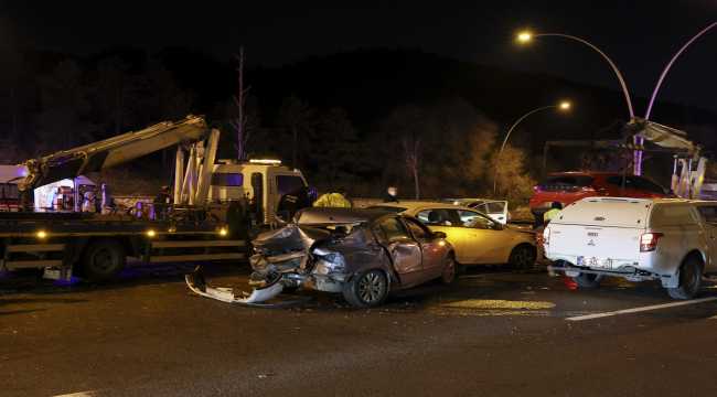 6 araç biri birine girdi! yaralılar var