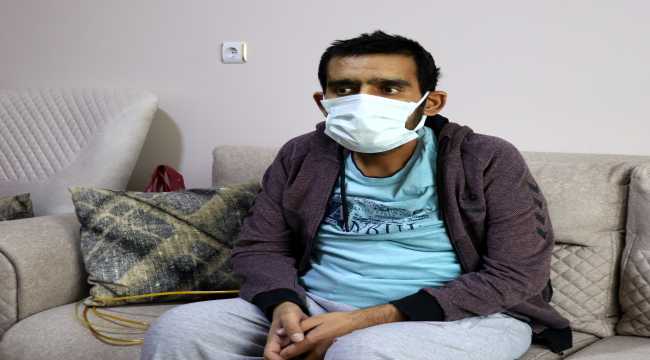 Böbrek nakliyle hayata tutunan genç, kanseri dördüncü kez yenmek istiyor