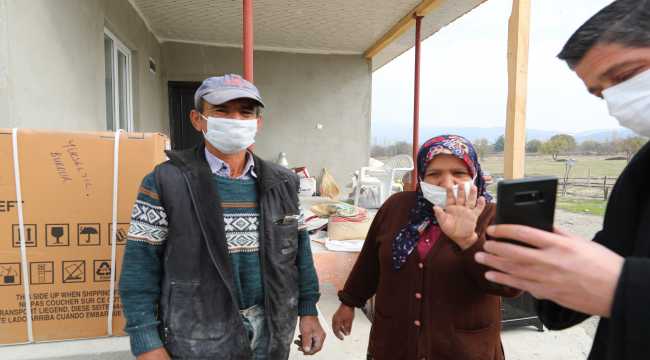 Burdur'da Belediyeden evi yanan aileye yardım