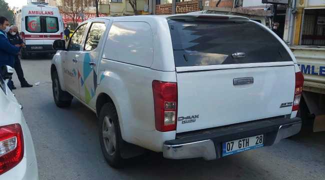 Burdur'da geri giden kamyonetin çarptığı kadın öldü 