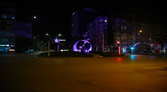 Doğu Akdeniz'de cadde ve sokaklar sessizliğe büründü