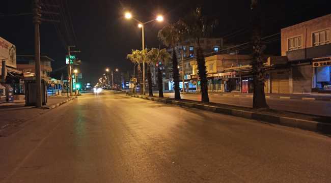 Doğu Akdeniz'de cadde ve sokaklar sessizliğe büründü