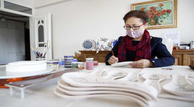 Emekli banka müdürünün seramikleri öğrencilere burs oluyor
